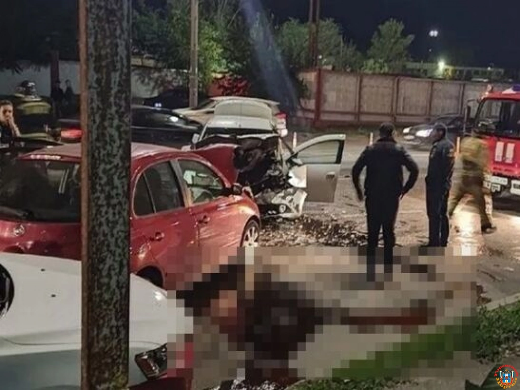 В Ростове лоб в лоб столкнулись водители двух иномарок