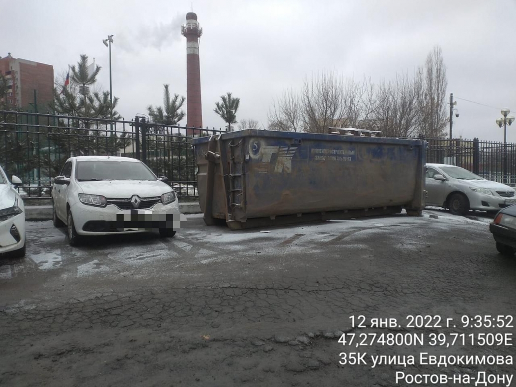 Ростовчане чаще всего оставляют машины у мусорных контейнеров в Суворовском и на Левенцовке