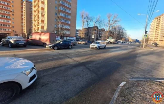 Школьница получила перелом попав под машину в Аксае