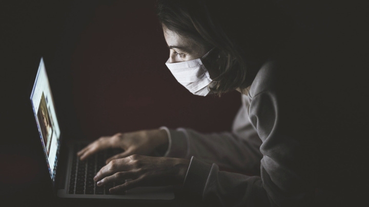 Вредно ли ставить диагноз путём поиска симптомов болезни в Интернете?