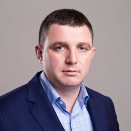 Скандальный депутат Петр Пятибратов решил покинуть ростовскую гордуму