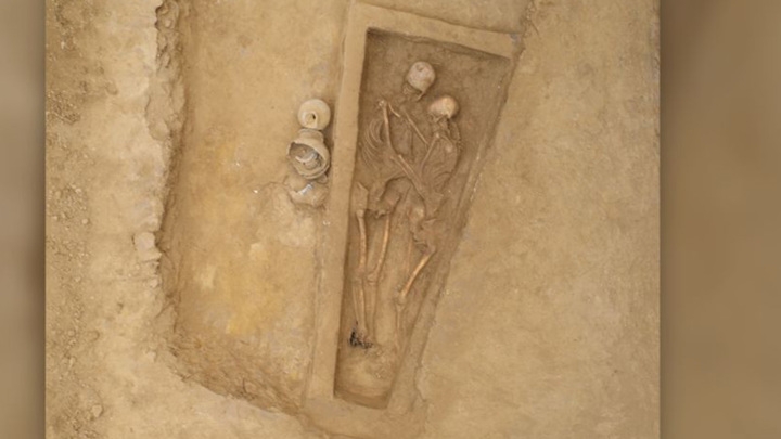 В Китае обнаружили захоронение влюбленных возрастом 1500 лет