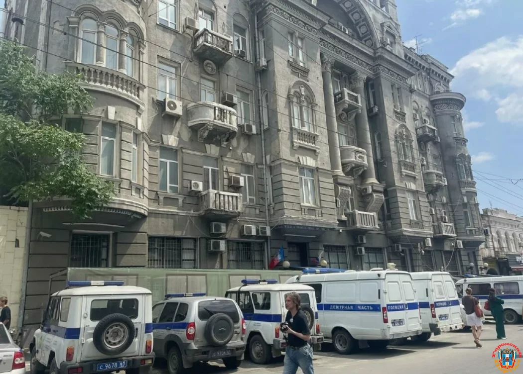 Из аварийного здания на Буденновском съехал отдел полиции Ростова