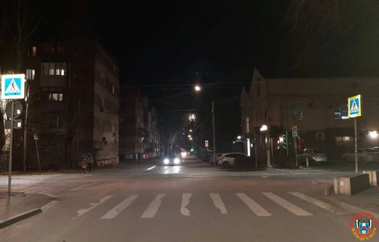 В Ростове неизвестный автомобилист сбил 17-летнюю девушку и уехал с места ДТП