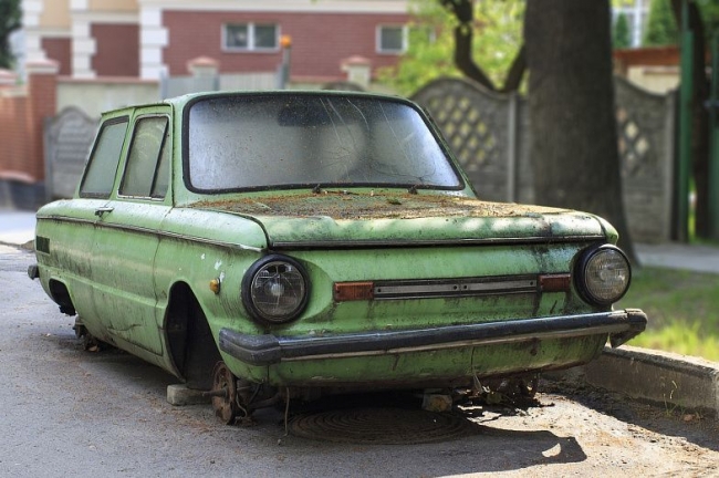 Заброшенные машины Ростова: что делать, куда обращаться?