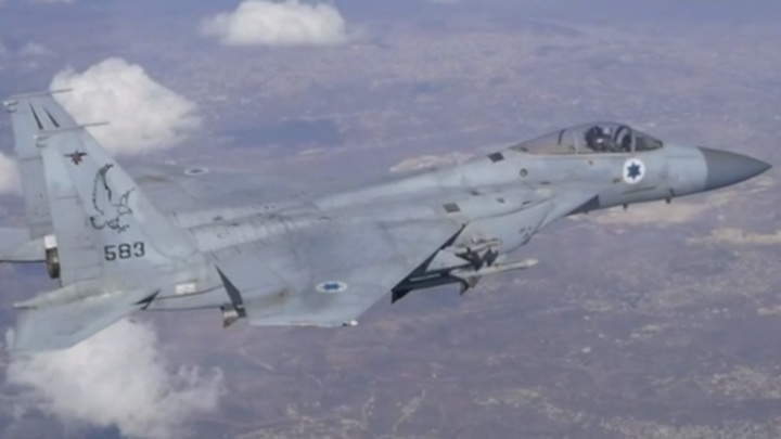 Израильская авиация нанесла ракетный удар по Дамаску