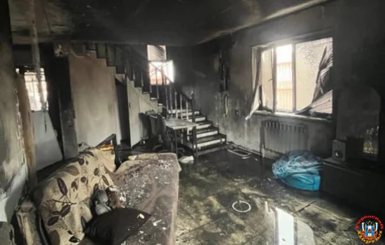 Пострадали два человека при пожаре в Батайске