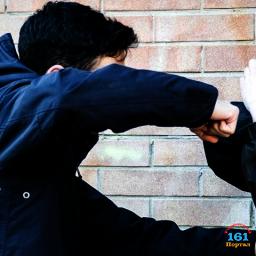 Трое подростков вымогали у знакомого три тысячи рублей в Ростове