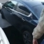 В Ростове на Западном автомобилистка провалилась в яму на парковке 0