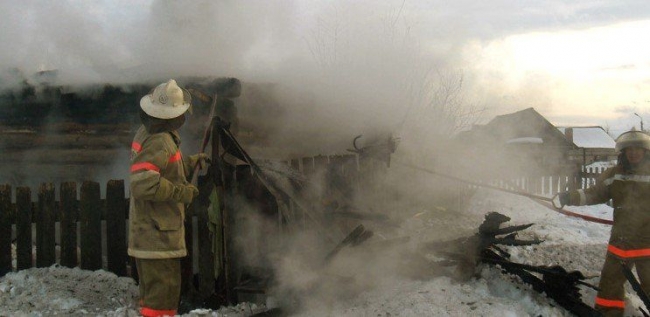 В Ростовской области пенсионер погиб в пожаре из-за сигареты