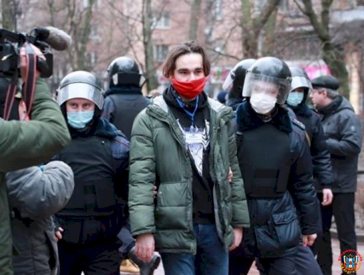 Ростовского журналиста, задержанного во время акции в поддержку Навального, оправдали