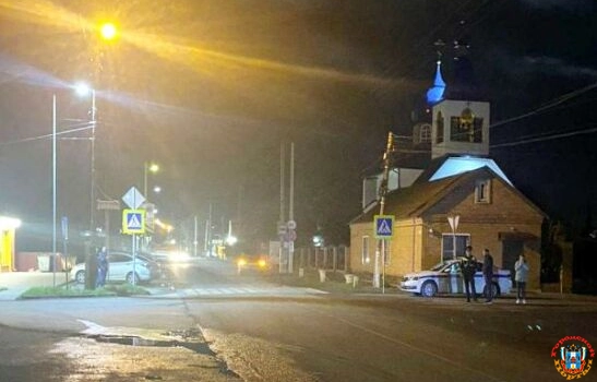 В Азовском районе водитель иномарки сбил подростка на самокате