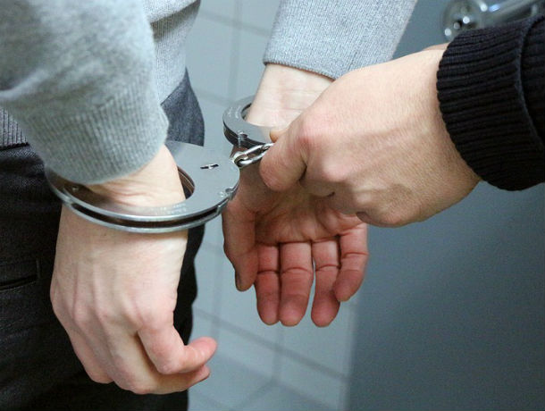 Двух квартирантов, соблазнившихся хозяйским имуществом, арестовали в Ростовской области