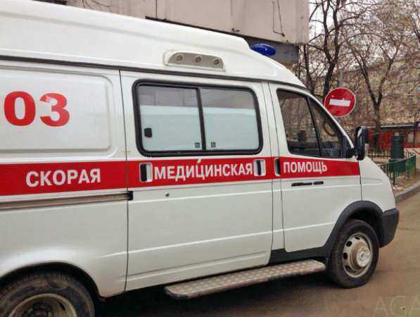 Молодые девушки пострадали в Ростове после тарана мини-погрузчика "Ладой"