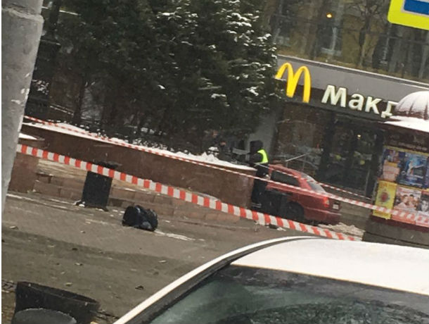 Участок улицы Пушкинской перекрыли из-за подозрительного пакета в Ростове