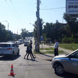 В Ростове легковушка сбила 11-летнего ребенка на пешеходном переходе