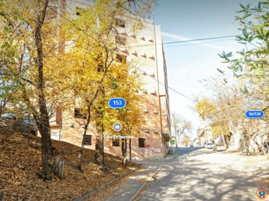 Участок у набережной в Ростове продают с молотка ради возведения многоэтажки