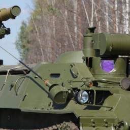 Белорусские военные получили первую партию российских ракет "Атака"