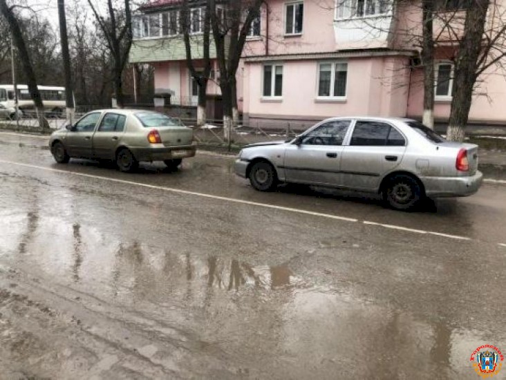 В Азове женщина-водитель попала в больницу после ДТП
