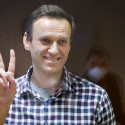 Навальному уготована роль скелета из западного шкафа