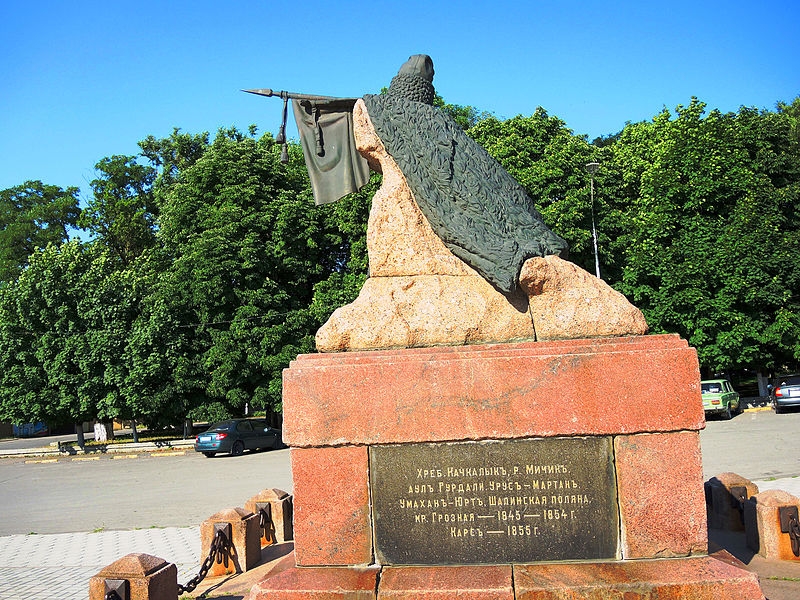 Столетие назад из Санкт-Петербурга в Новочеркасск перенесли памятник генералу Якову Бакланову