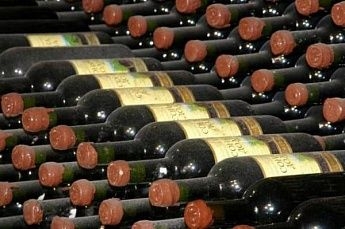 В Ростове со склада исчезли сто тысяч бутылок вина