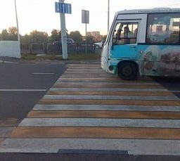 В Ростове нарушитель ПДД угрожал ножом пенсионеру за сделанное замечание