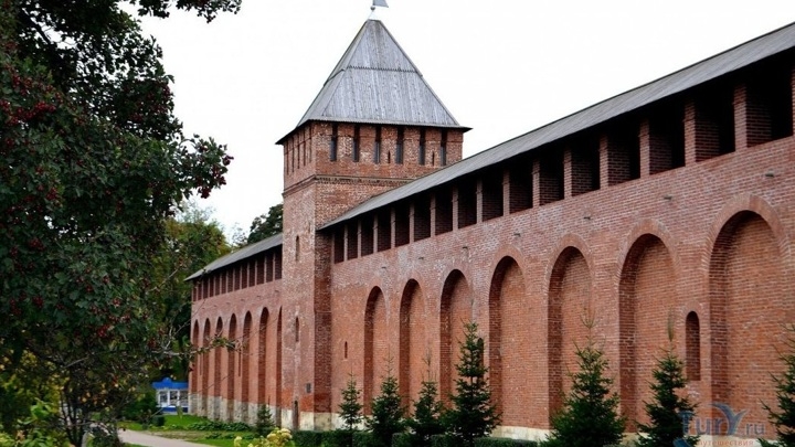 В башне "Моховая" планируют организовать экспозиции музея "Смоленская крепость"
