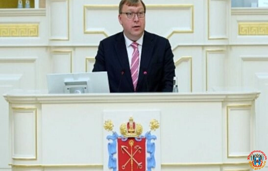 Александр Ищенко выступил перед парламентариями в Санкт-Петербурге