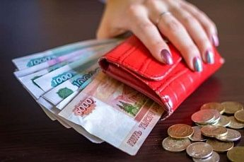 Донские предприятия увеличили зарплаты работников на 8,6%