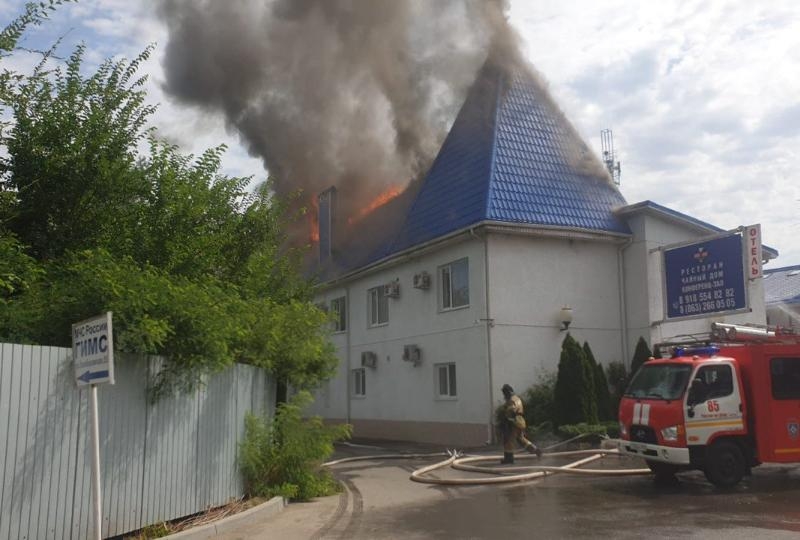 В Ростове загорелся ресторан «У Бориса» на Левобережной