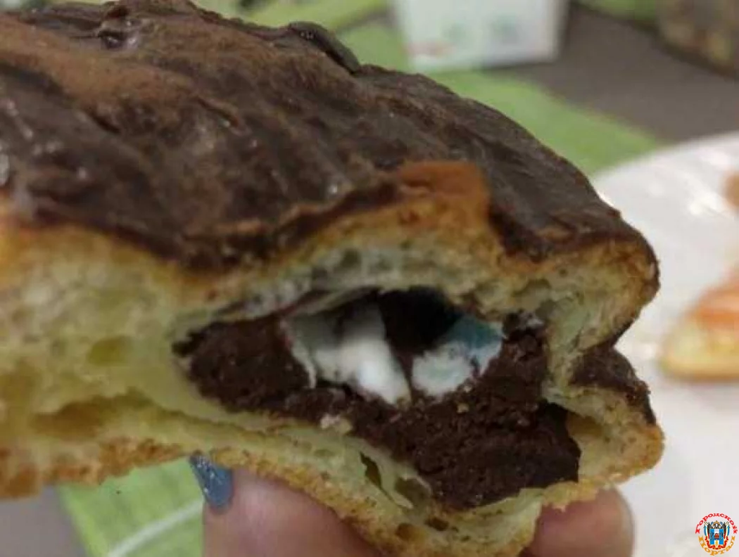 После публикации &laquo;Блокнота Ростова&raquo; о пирожных с плесенью торговая точка принесла свои извинения