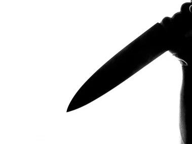 60 ударов ножом: 55-летнюю ростовчанку обвиняют в убийстве пожилого отца