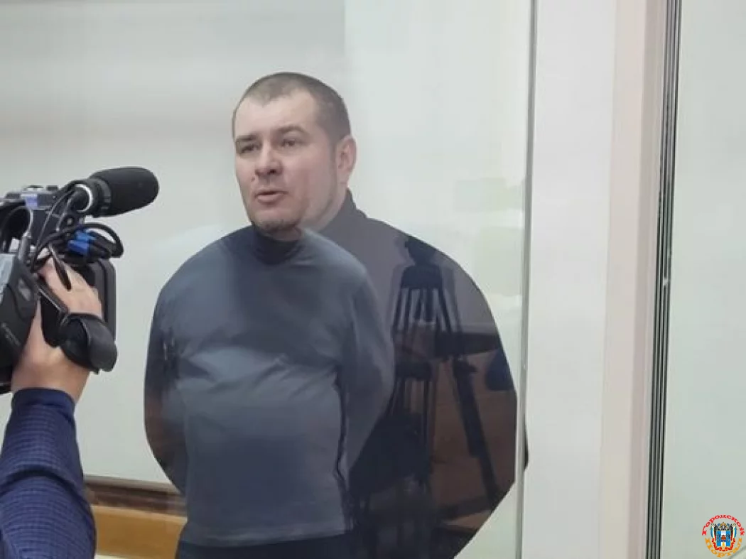 Суд начал слушания по делу Дениса Машонского, расстрелявшего семью в Новошахтинске