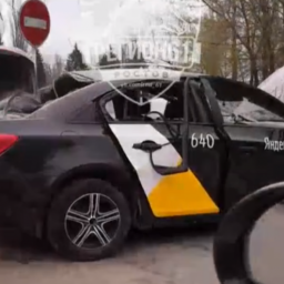 В Ростове взорвался автомобиль «Яндекс.Такси»