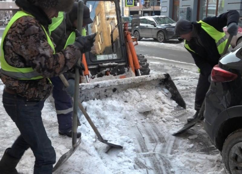 Подрядчика в Ростове-на-Дону оштрафуют за создание незаконной снежной свалки Подрядчика в Ростове-на-Дону оштрафуют за создание незаконной снежной свалки