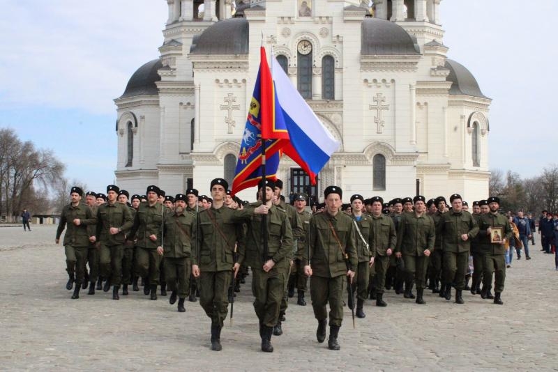Ростовские власти собирают казачий батальон для службы на Украине Ростовские власти собирают казачий батальон для службы на Украине