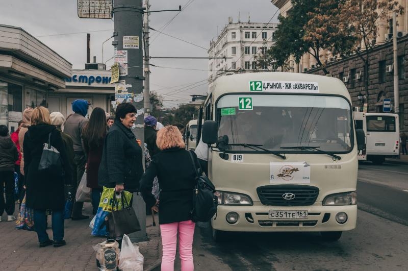 В Ростове три автобусных маршрута получила торгующая продуктами питания компания