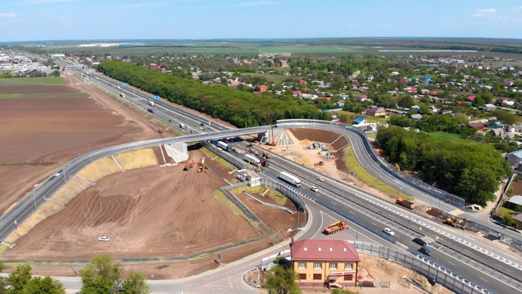На трассе М-4 «Дон» в Ростовской области открыли движение для транспорта по новому путепроводу