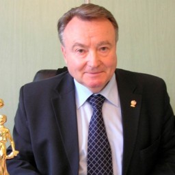 На Урале умер один из авторов российской Конституции