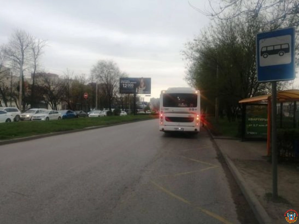 В Ростове 14-летняя пассажирка автобуса №71 пострадала при резком движении