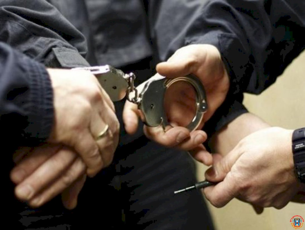 В Ростове экс-полицейских осудили за получение взятки в крупном размере