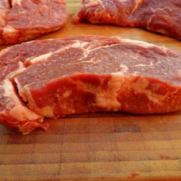 На мясо для заключенных Ростовской области потратят более 30 млн рублей