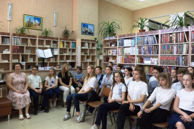 В Ленинском районе города для школьников провели тренинг по профилактике интернет-зависимости
