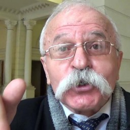 Лишившийся мандата скандальный депутат Козаев обжалует решение в прокуратуре