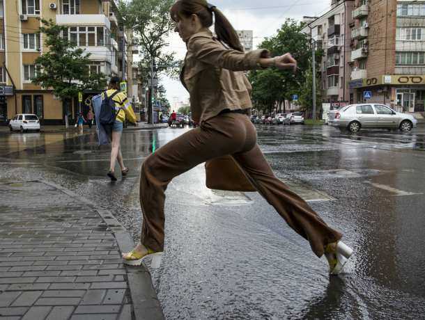 Пасмурную и дождливую среду обещают синоптики жителям Ростова