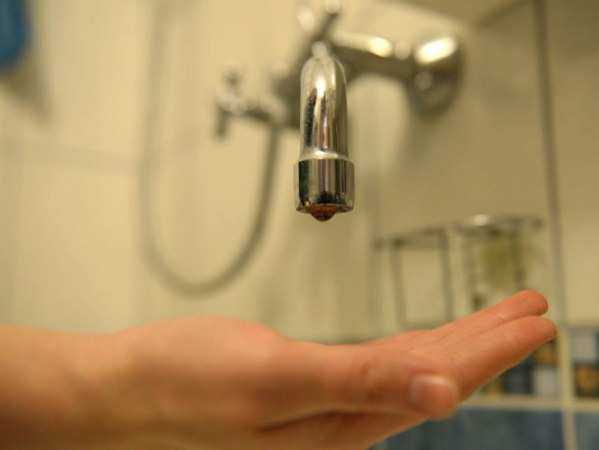 Тысячи ростовчан решили оставить без воды из-за работ на водопроводе