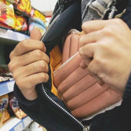 Оголодавший житель Ростовской области обокрал продуктовый магазин