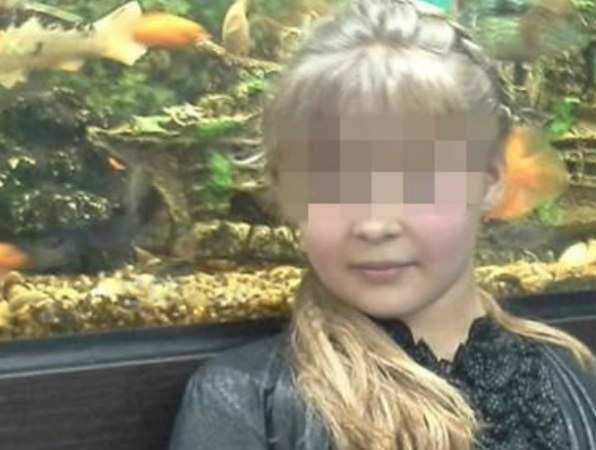 Худенькая светловолосая 14-летняя девочка в уггах со стразами пропала в Ростове