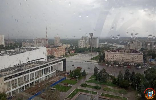 В ближайшие сутки на Ростов обрушатся ливни с грозой и сильным ветром
